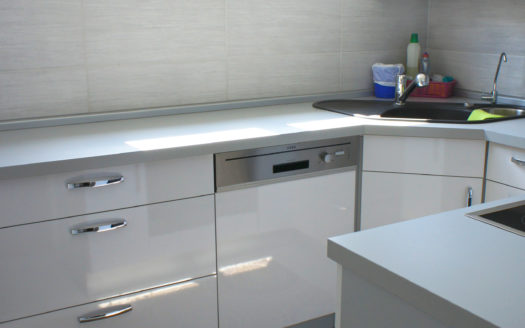 4 Zimmer Wohnung mit Balkon und Garage mitten in Vöhringen
