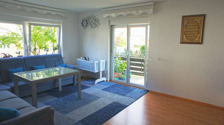 4 Zimmer Wohnung mit Balkon und Garage mitten in Vöhringen