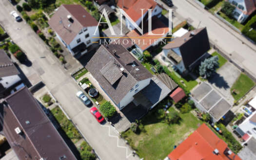 Provisionsfrei – 3 Zi. DG-Wohnung mit KFZ-Stellplatz in Vöhringen