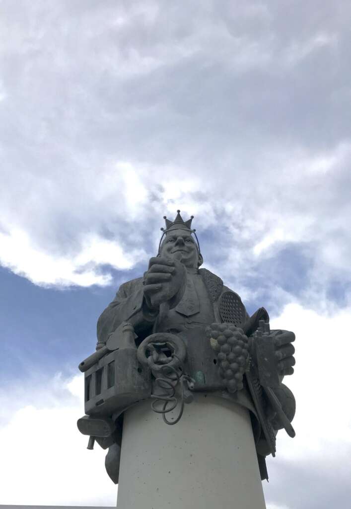 Bronzeskulptur König Kunde in Blaubeuren