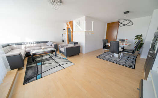 Provisionsfrei - 4,5 Zi. Maisonette Whg mit TG-Stellplatz in Böblingen